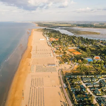 Apartment Chic Retreat For Your Holidays In Bibione